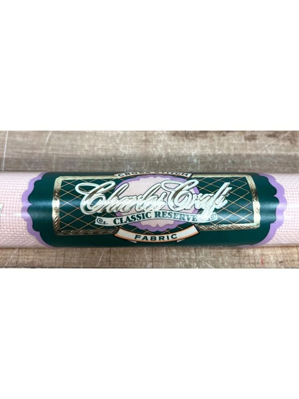 Charles Craft Classic Reserve 18 Count Aida Cloth Cotton Cross-Stitch Fabric Pin
